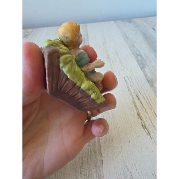 Vintage ceramic baby Jesus Xmas Nativity crib manger statue decor - Picture 5 of 7